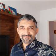 Dinâmico e entusiasmo !
Dou aula de História e Química